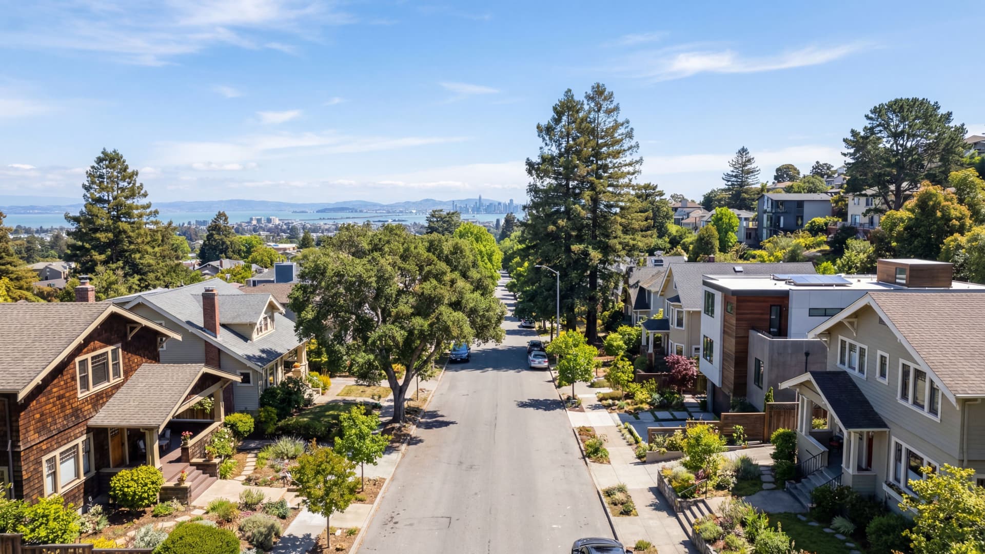 Berkeley California hillside neighborhood with craftsman homes and San Francisco Bay view